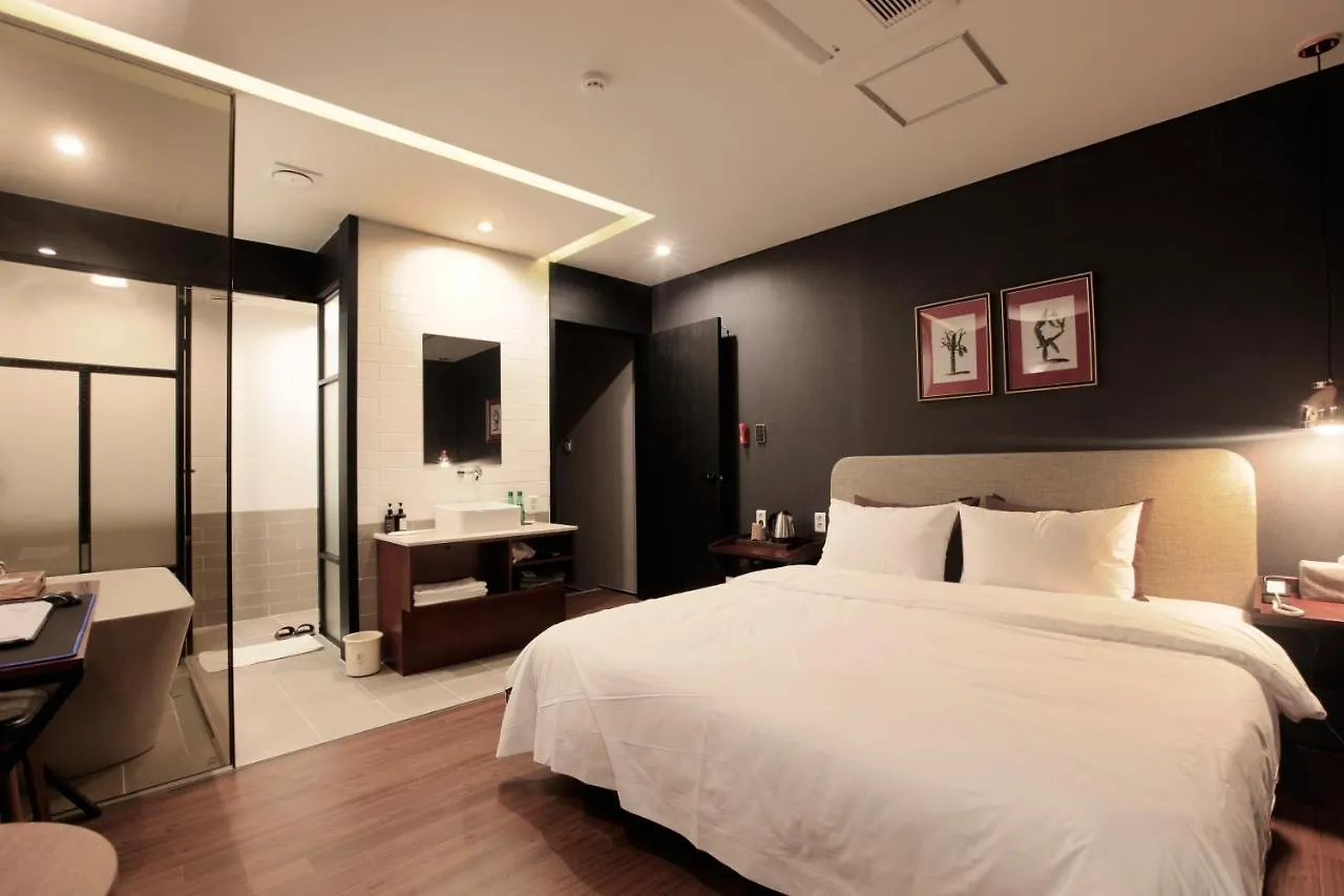 Brown-Dot Hotel Yangjeong Busan
