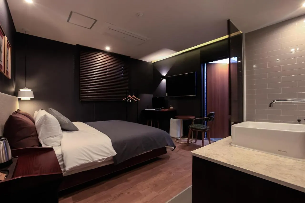 Brown-Dot Hotel Yangjeong Busan